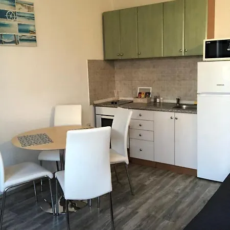 Goreta * Τρογκίρ